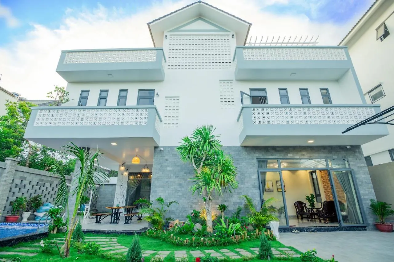 Palm Villa 27 - Villa Garden In Vungtau 5 Bedrooms Vung Tau 0*,  Vietnam
