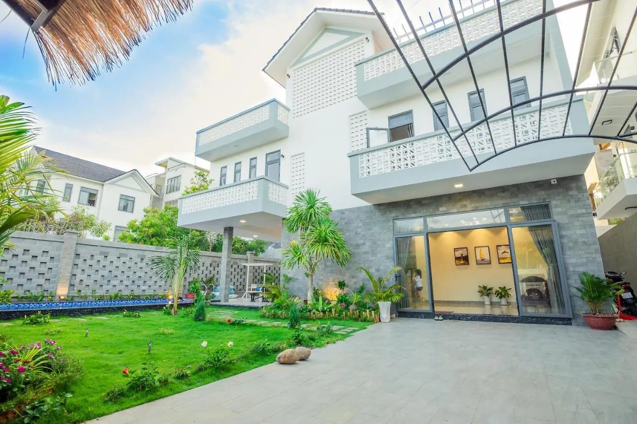 Palm Villa 27 - Villa Garden In Vungtau 5 Bedrooms Vung Tau